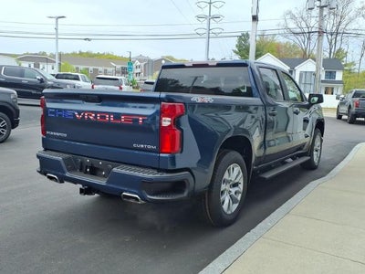 2021 Chevrolet Silverado 1500 4WD Custom Crew Cab Short Box 62,206 Miles