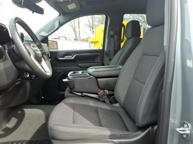 2024 GMC Sierra 1500 4WD Elevation Crew Cab with Trailering, 13.4" GMC Premium Infotainment with Google Built-In, Theft Deterrent and GMC Pro Safety 16,721 Miles