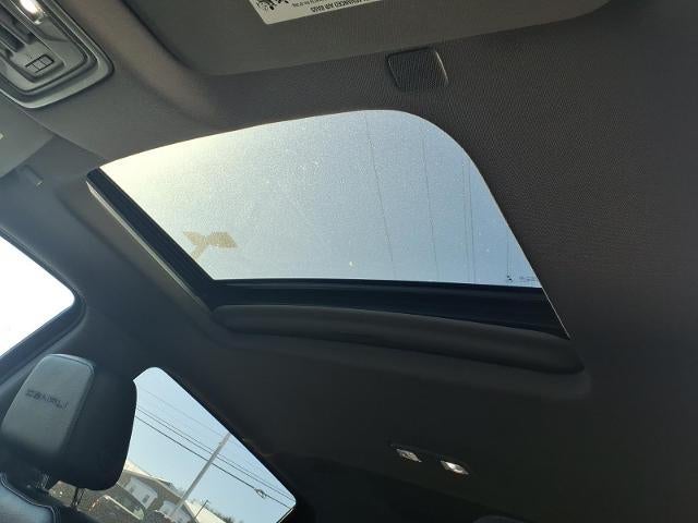 2020 GMC Sierra 1500 4WD Denali Crew Cab with MultiPro Tailgate, Technology, Driver Alert, Bose Premium, Chrome Assist Steps 52,970 Miles