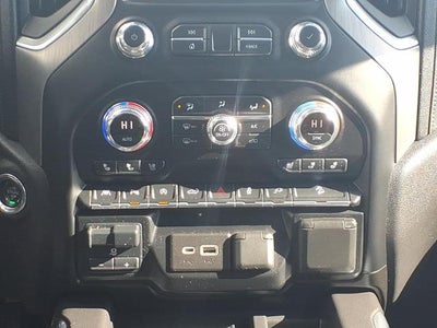 2020 GMC Sierra 1500 4WD Denali Crew Cab with MultiPro Tailgate, Technology, Driver Alert, Bose Premium, Chrome Assist Steps 52,970 Miles