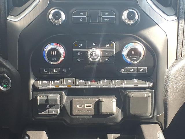 2020 GMC Sierra 1500 4WD Denali Crew Cab with MultiPro Tailgate, Technology, Driver Alert, Bose Premium, Chrome Assist Steps 52,970 Miles