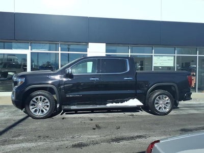 2020 GMC Sierra 1500 4WD Denali Crew Cab with MultiPro Tailgate, Technology, Driver Alert, Bose Premium, Chrome Assist Steps 52,970 Miles