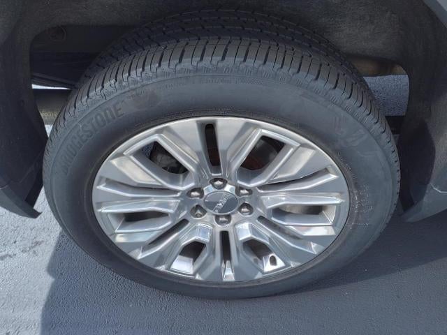 2020 GMC Sierra 1500 4WD Denali Crew Cab with Denali Ultimate, GMC Premium Infotainment with Navigation, Trailering, Bose Premium, Multipro Tailgate, and Multipro Power Steps 60,351 Miles