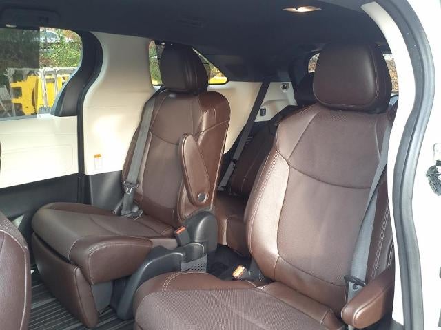 2023 Toyota Sienna AWD Hybrid Platinum 30,125 Miles