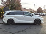 2023 Toyota Sienna AWD Hybrid Platinum 30,125 Miles