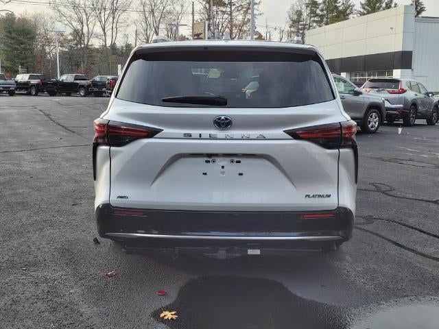 2023 Toyota Sienna AWD Hybrid Platinum 30,125 Miles