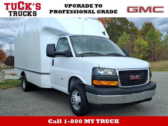 2023 GMC Savana Cutaway 3500 RWD Convenience and Power Convenience 30,303 Miles