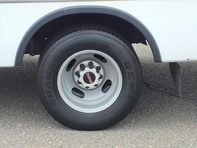 2023 GMC Savana Cutaway 3500 RWD Convenience and Power Convenience 30,303 Miles