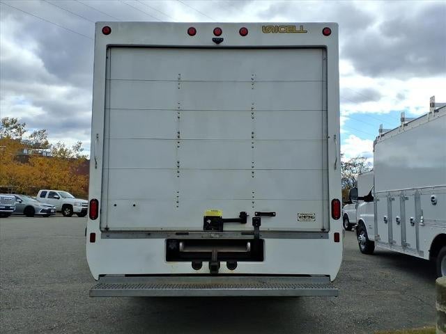 2023 GMC Savana Cutaway 3500 RWD Convenience and Power Convenience 30,303 Miles