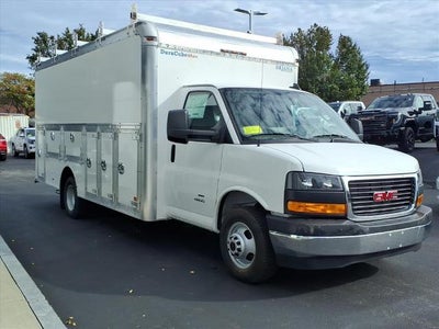 2025 GMC Savana Cutaway 4500 RWD 4500 177" Wheelbase with Dejana Cube Box, Dual Rear Wheels, Theft Deterrent, Power Convenience, Convenience, Chrome Appearance, and Rear Vision Camera