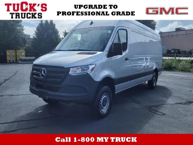 2022 Mercedes-Benz Sprinter Cargo Van AWD V6 Diesel 19,998 Miles