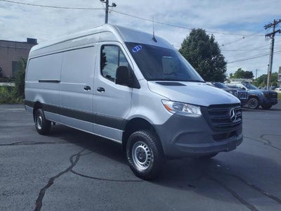 2022 Mercedes-Benz Sprinter Cargo Van AWD V6 Diesel 19,998 Miles