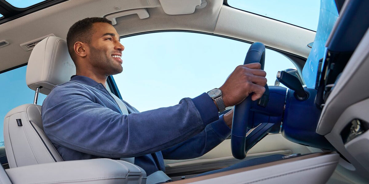 Tuck's Trucks GMC in Hudson MA